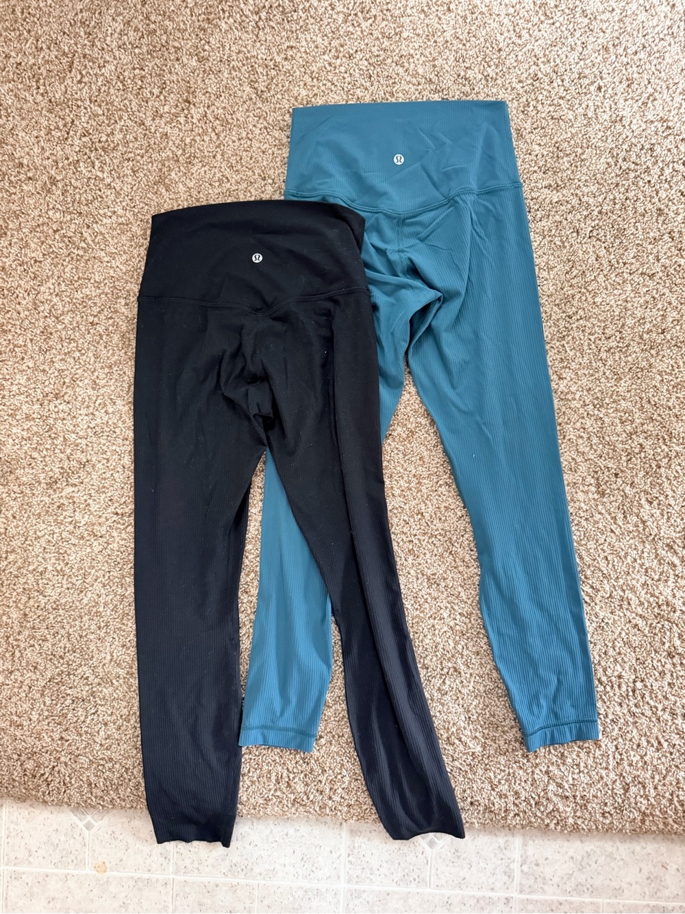 lululemon athletica Ribbed Leggings in Black & Teal Blue